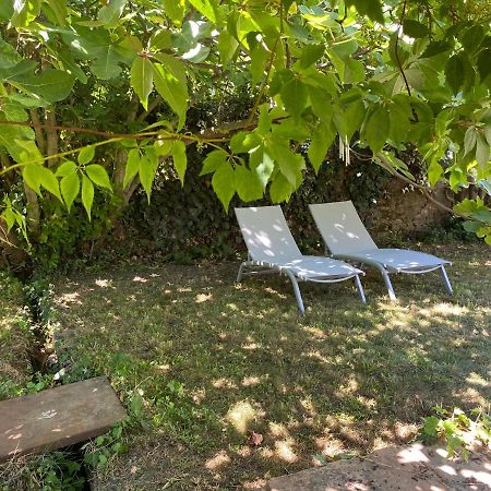 Petite Maison De Charme - Le Jardin Secret D'Alice รอกเกอบรูน-ซูร์-อาร์ฌ็องส์ ภายนอก รูปภาพ