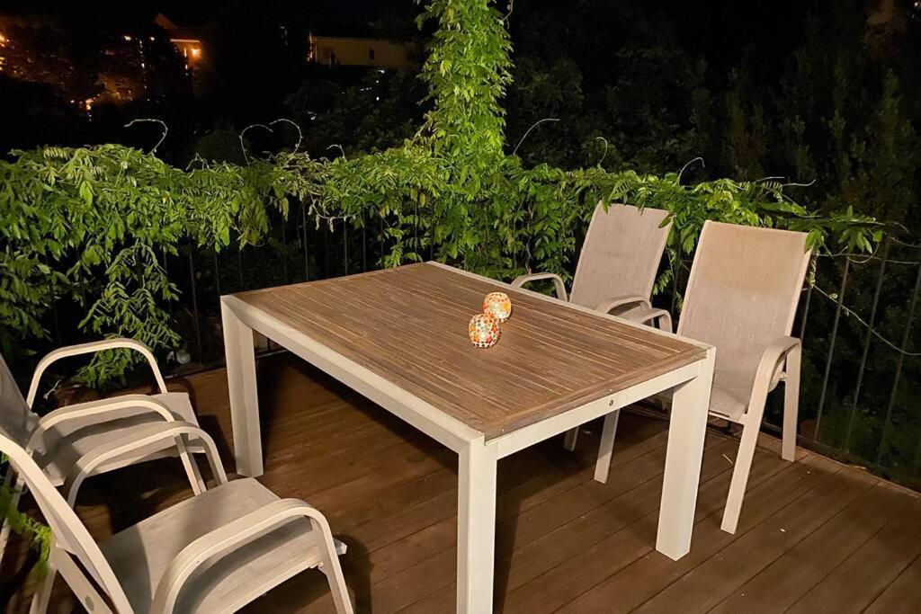 Petite Maison De Charme - Le Jardin Secret D'Alice รอกเกอบรูน-ซูร์-อาร์ฌ็องส์ ภายนอก รูปภาพ